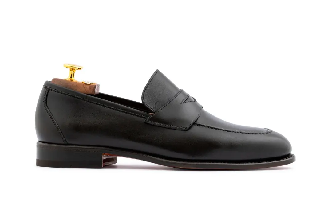 Mocassino in pelle pieno fiore nero