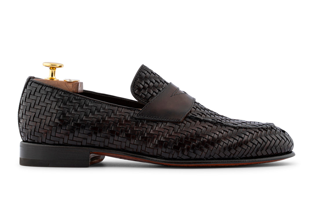 Points à la main Moccasin en cuir tissé à la main