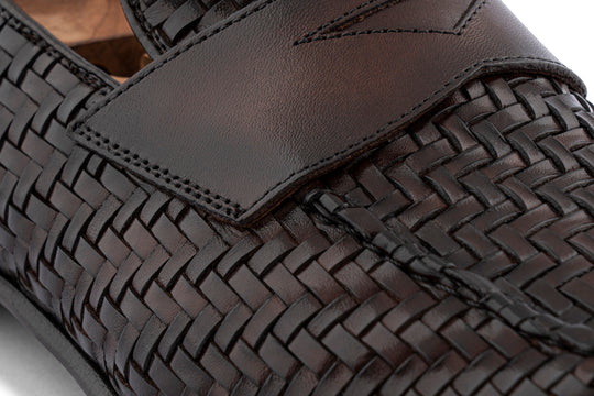 Points à la main Moccasin en cuir tissé à la main