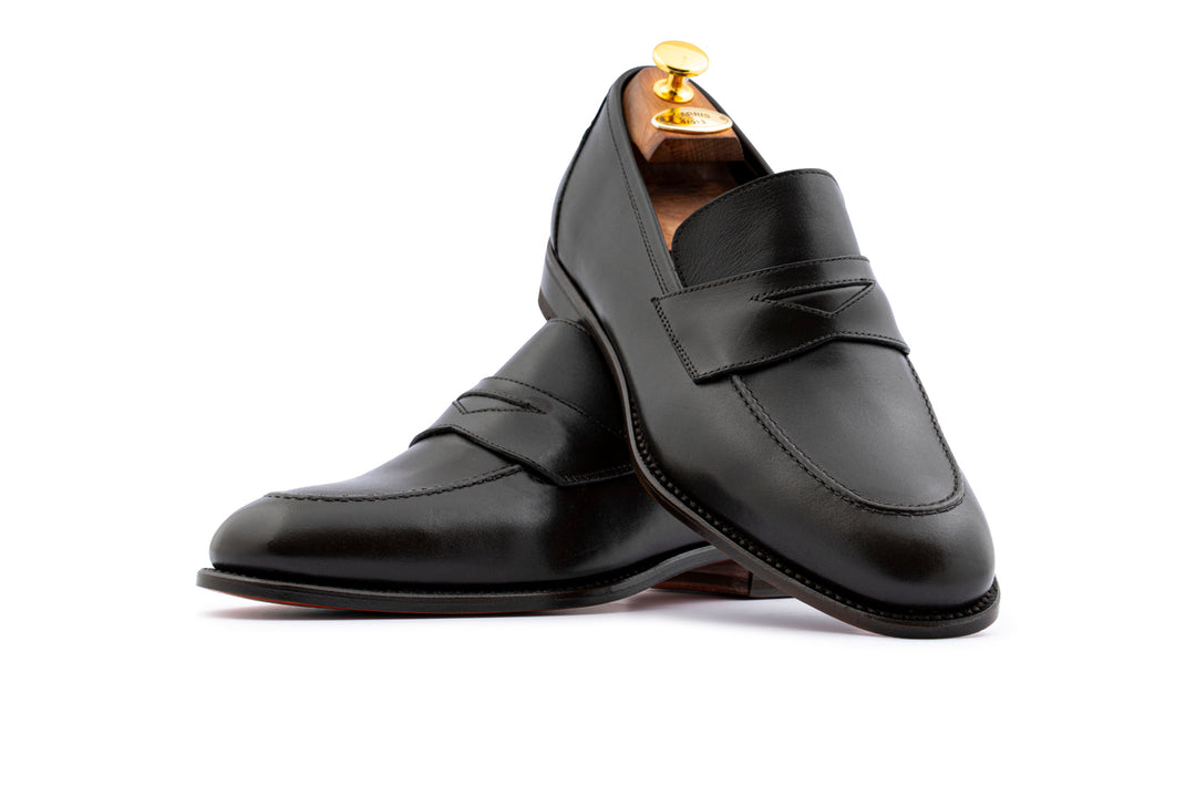 Mocassino in pelle pieno fiore nero