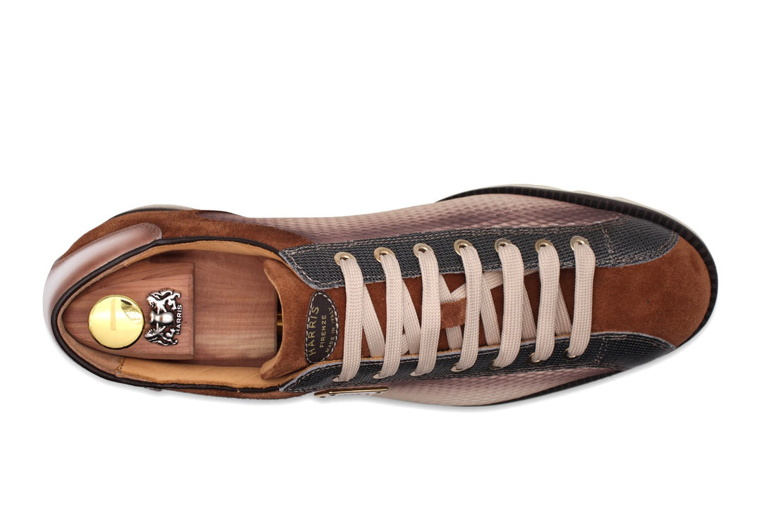 Sneakers in pelle traforata sfumata e suede