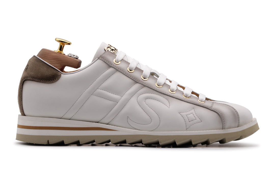 Sneaker en cuir avec détails ombrés