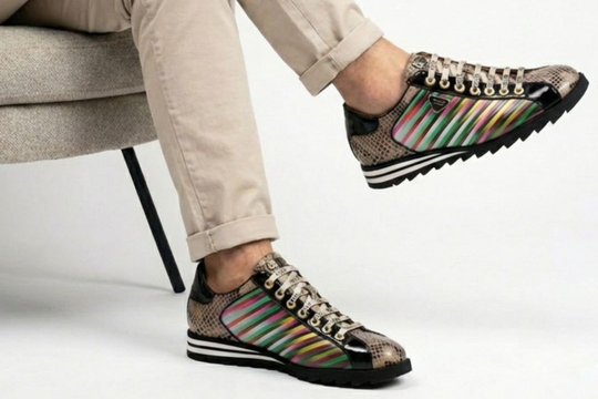 Sneakers Limited Edition in pitone e rigato multicolor