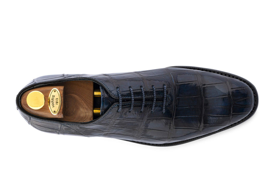 Stringata in pelle pregiata