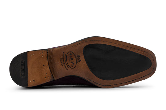 Von Hand gefärbter Mokassin aus Wildleder