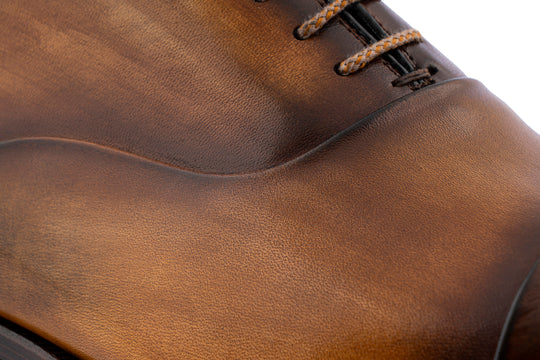 Zapatos brogue de piel pintados a mano