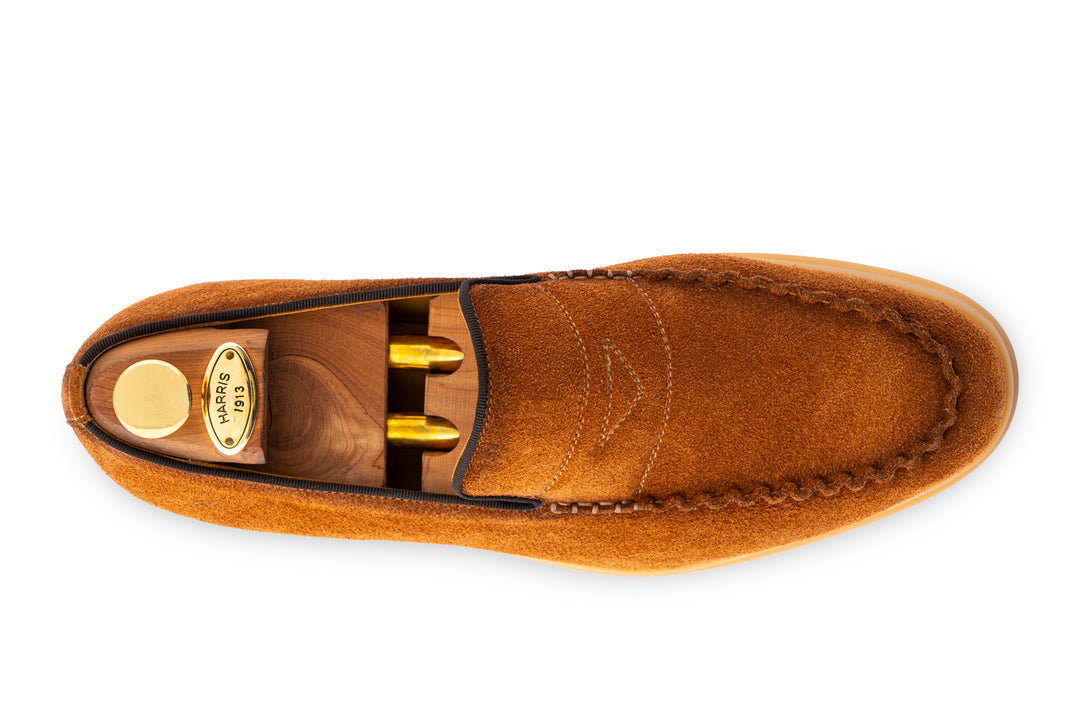 Mocassino in camoscio con cucitura a mano