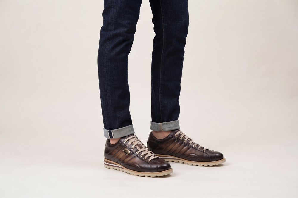 Leather sneakers