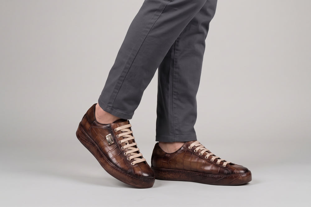 2817 Crocodile Effect Sneakers – Brown