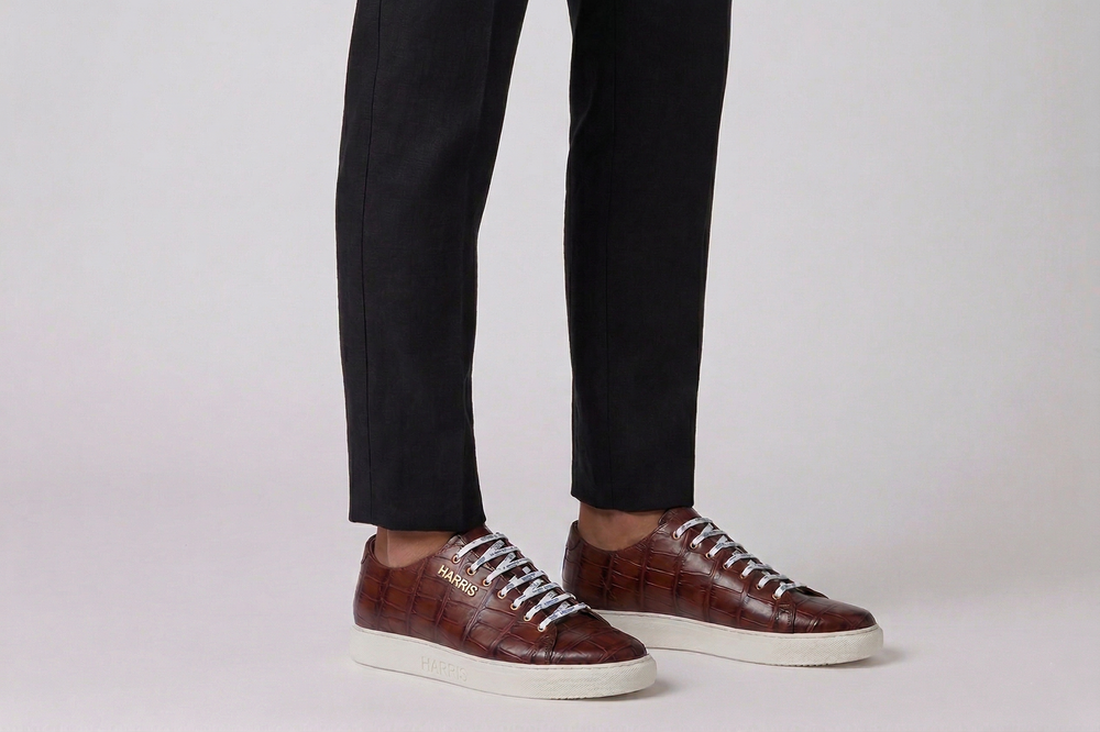 Sneakers in coccodrillo dipinte a mano