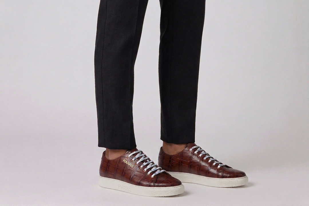 Sneakers in coccodrillo dipinte a mano