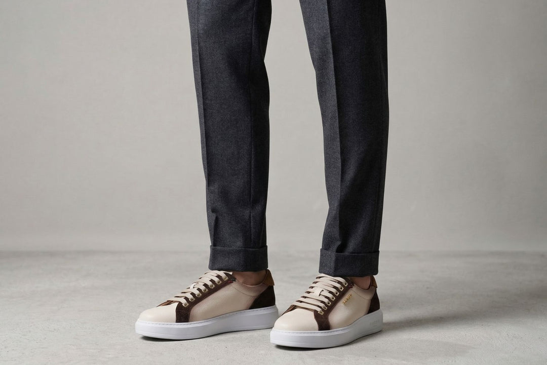 Sneakers in soft leather and suede