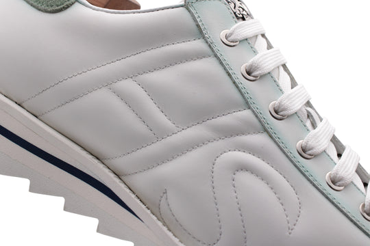Sneakers in pelle con dettagli sfumati