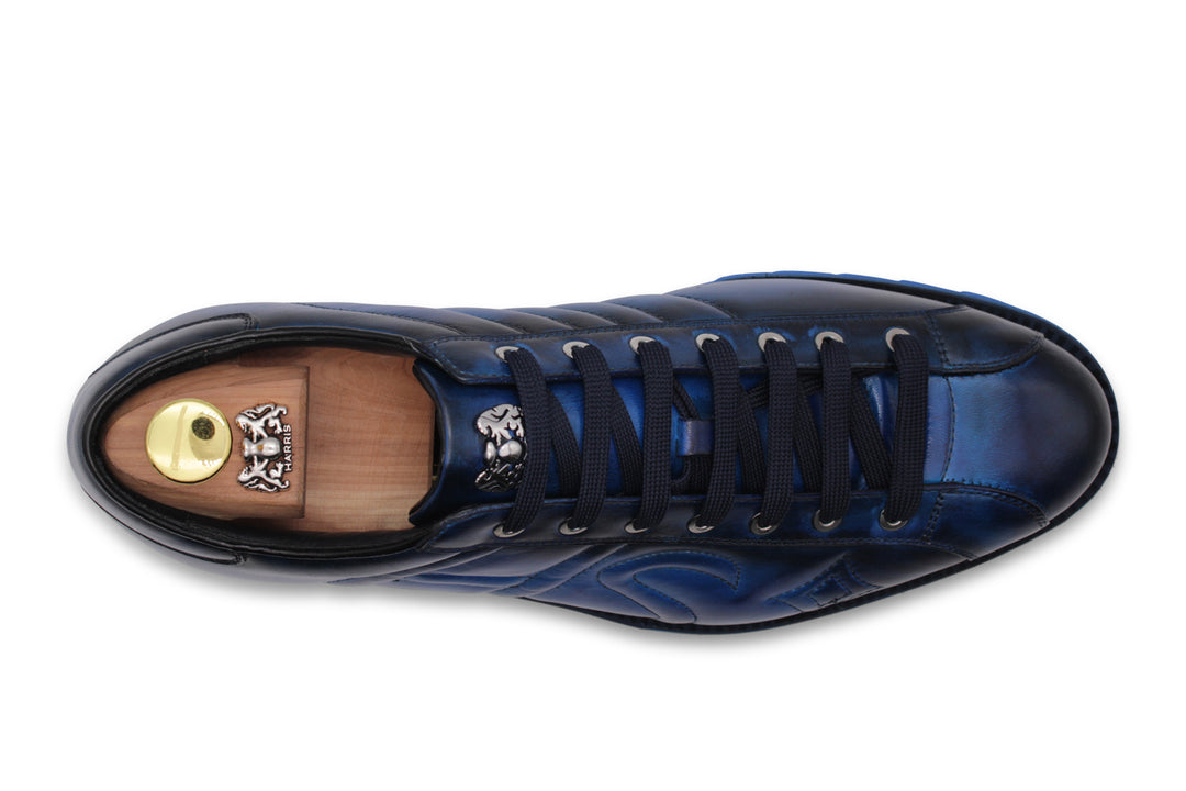 Sneaker en cuir peinte à la main