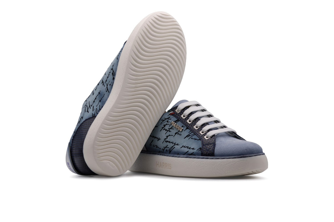 Wildleder-Sneakers und Writer-Details