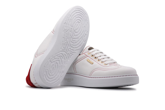 Zapatillas cómodas con detalles de ante.