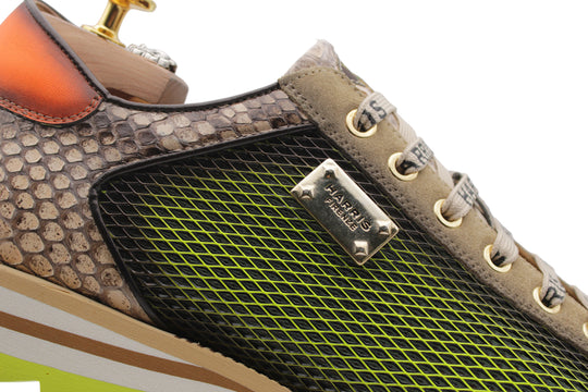 Sneakers effetto forato e pitone